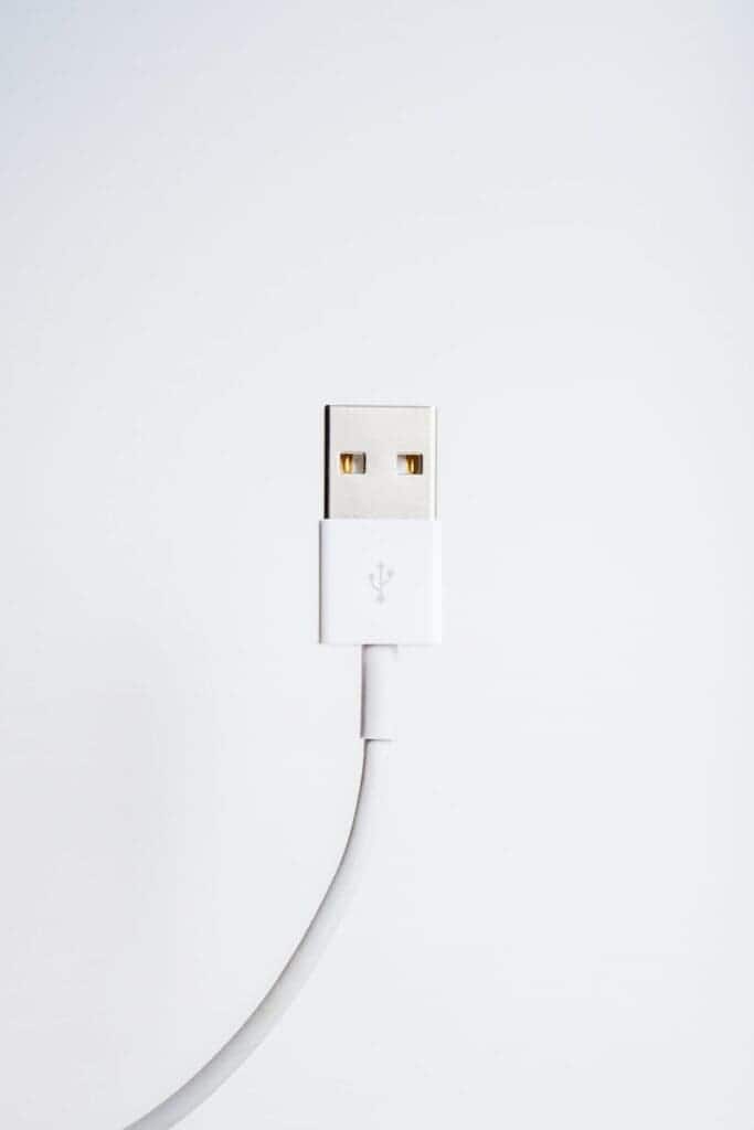 white sync cable