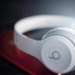 closeup photo of white Beats by Dr. Dre wireless headphones