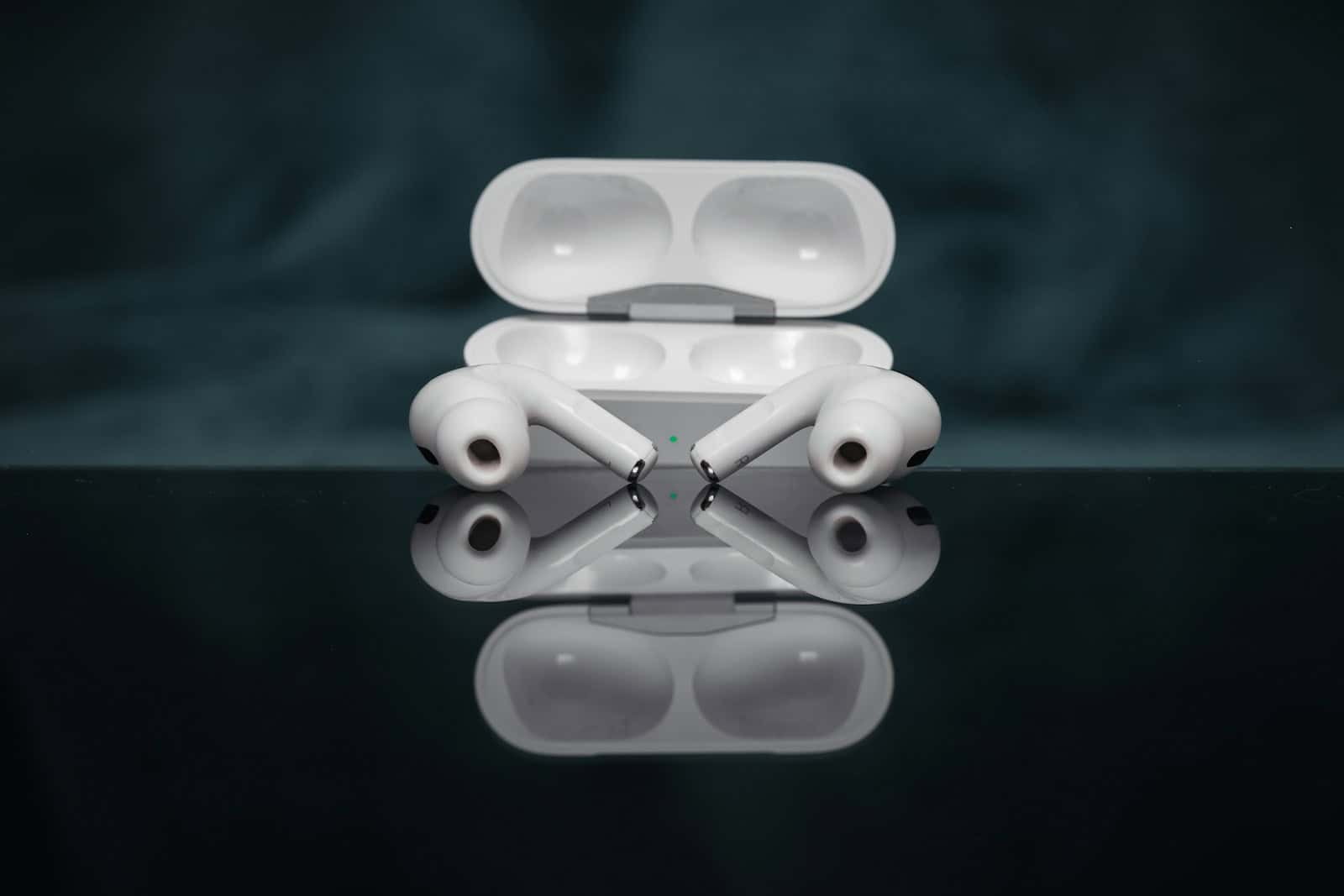 Airpods pro buzzing noise in one ear sale