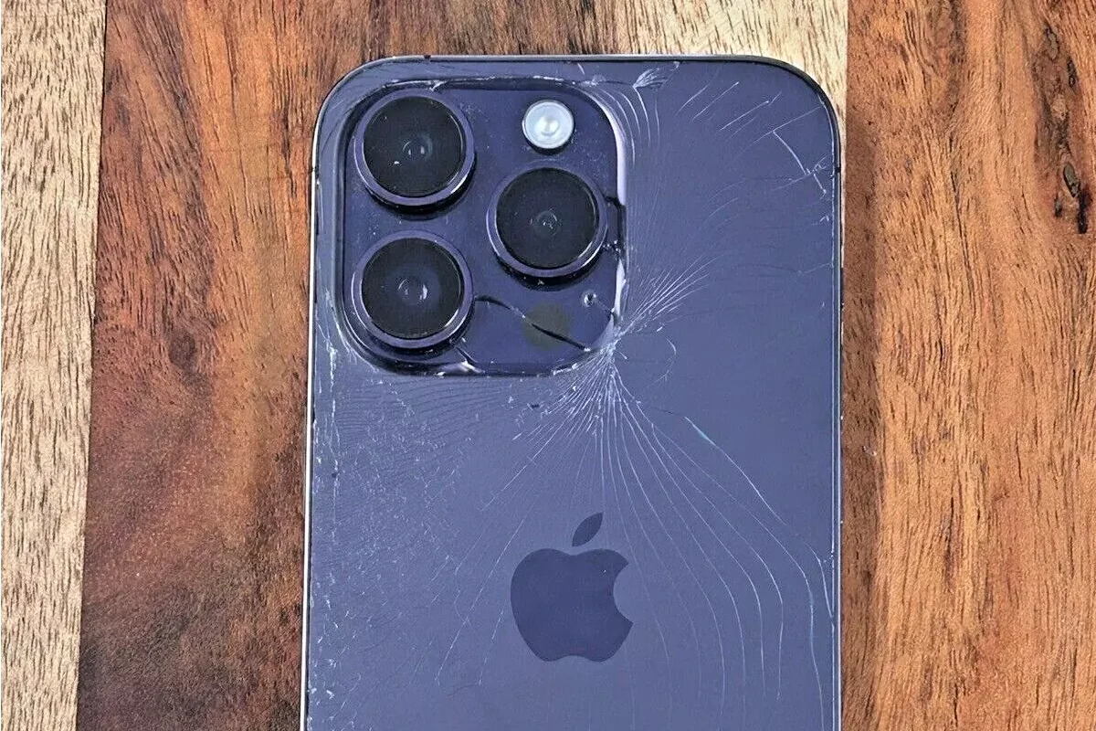iPhone Cracked Back Glass