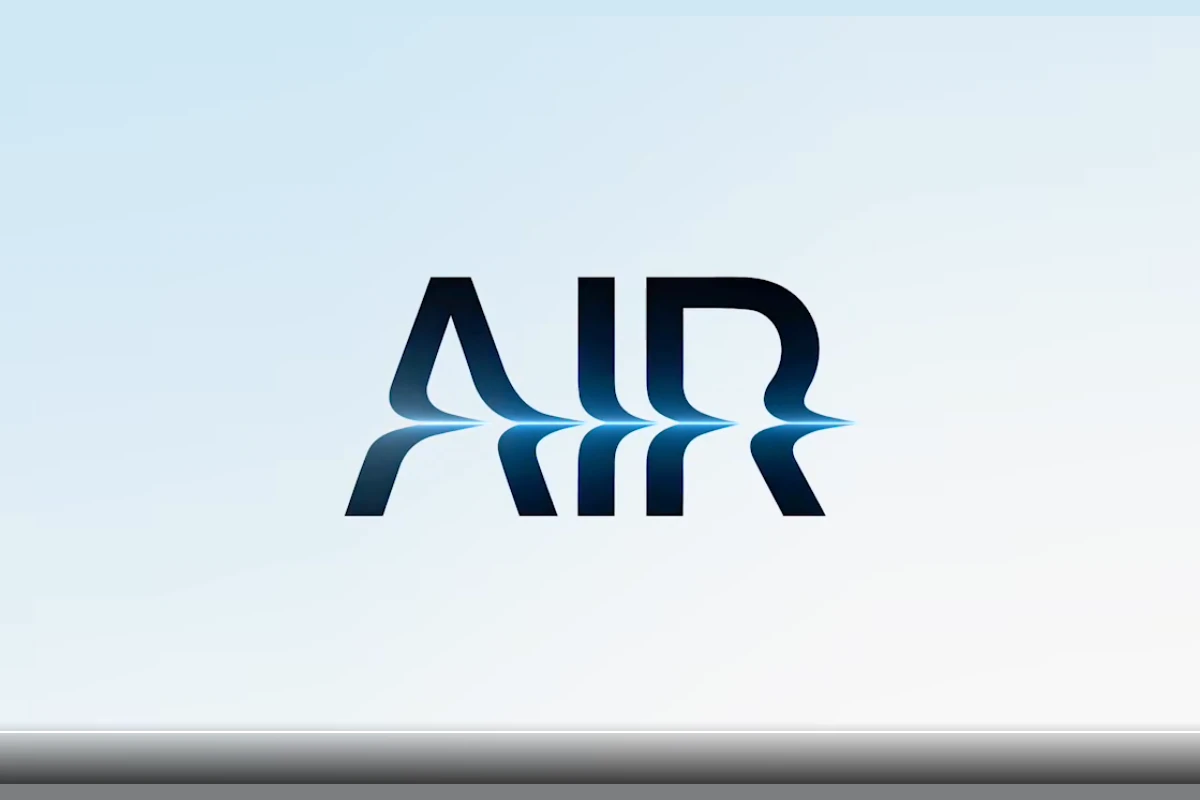 Macbook Air M4 Logo